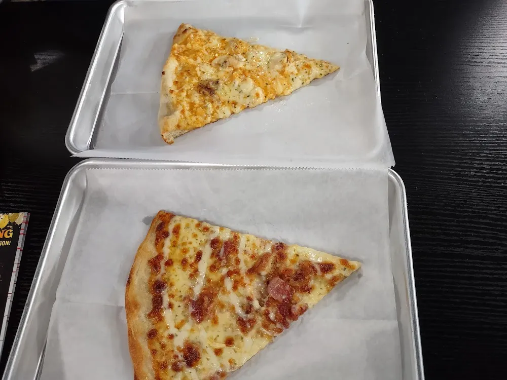 Buffalo Chicken Wing Pizza